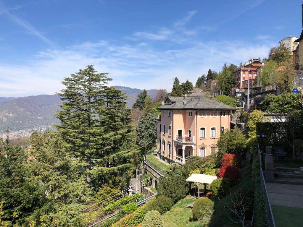 Il Nido Della Fenice Brunate Eksteriør billede